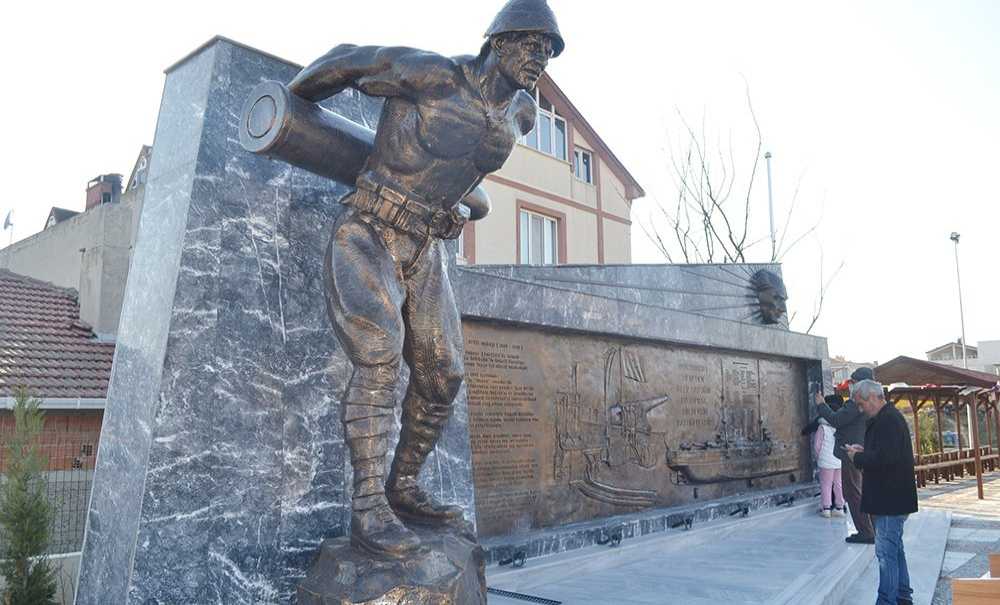 Seyit Onbaşı Parkı Ve Kitap Kafe Açıldı