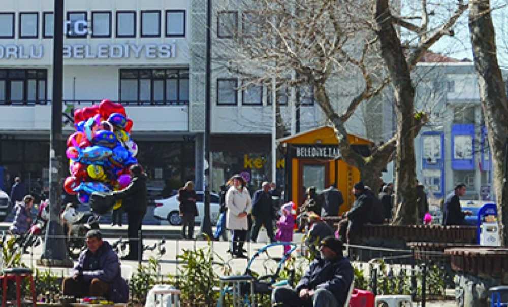 Havalar Isında Meydanlar Çocuk Sesleriyle Doldu