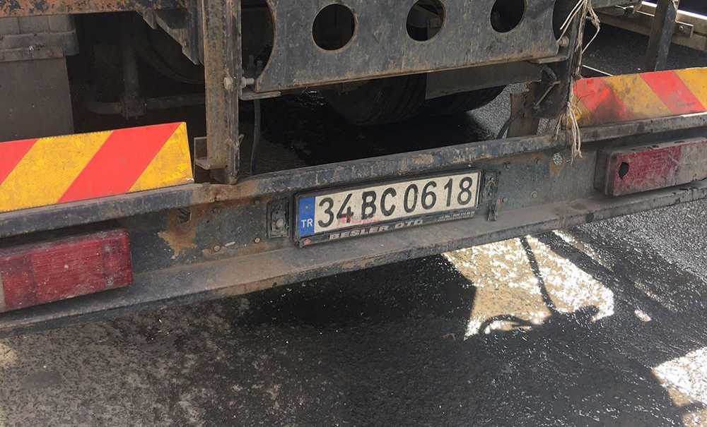 Saray Caddesi'ni Lağım Suları Bastı