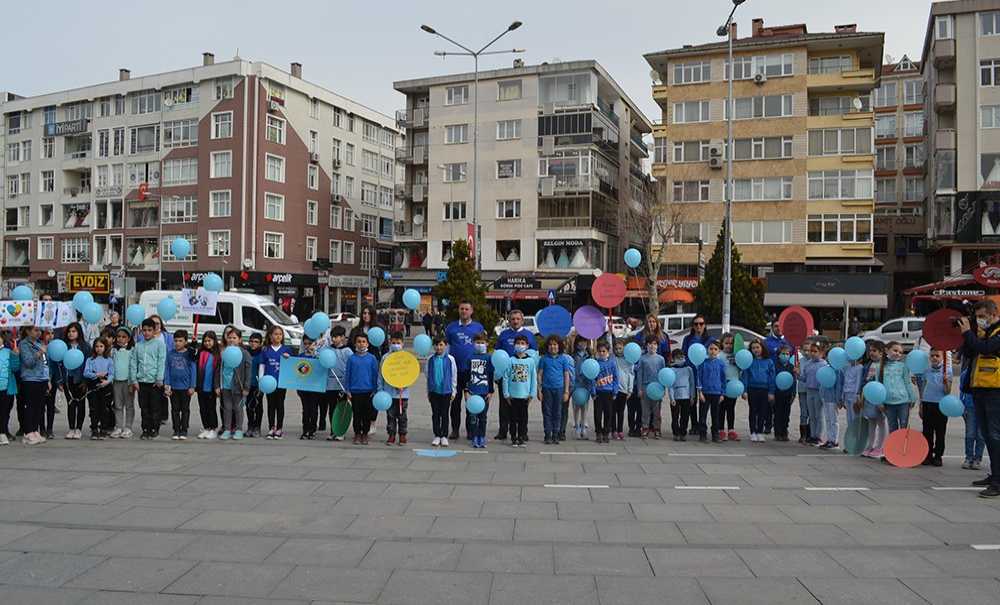 Otizm Bir Hastalık Değil Farklılıktır