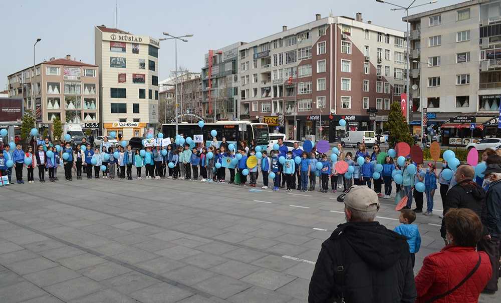 Otizm Bir Hastalık Değil Farklılıktır