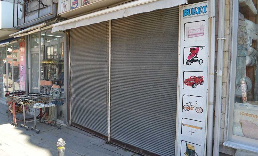 Tarihi Saray Caddesi Yavaş Yavaş Ölüyor