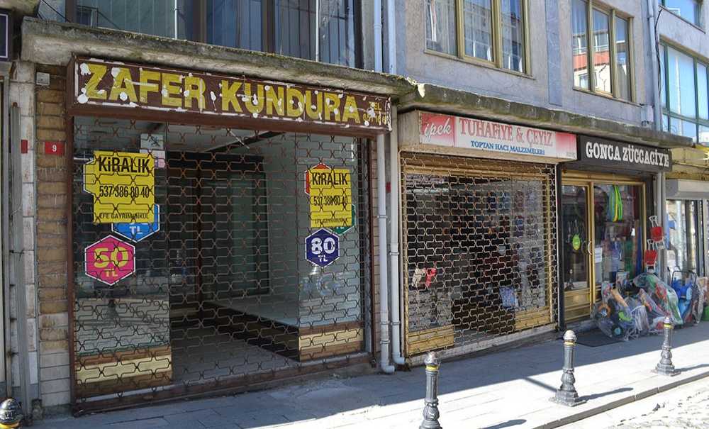 Tarihi Saray Caddesi Yavaş Yavaş Ölüyor