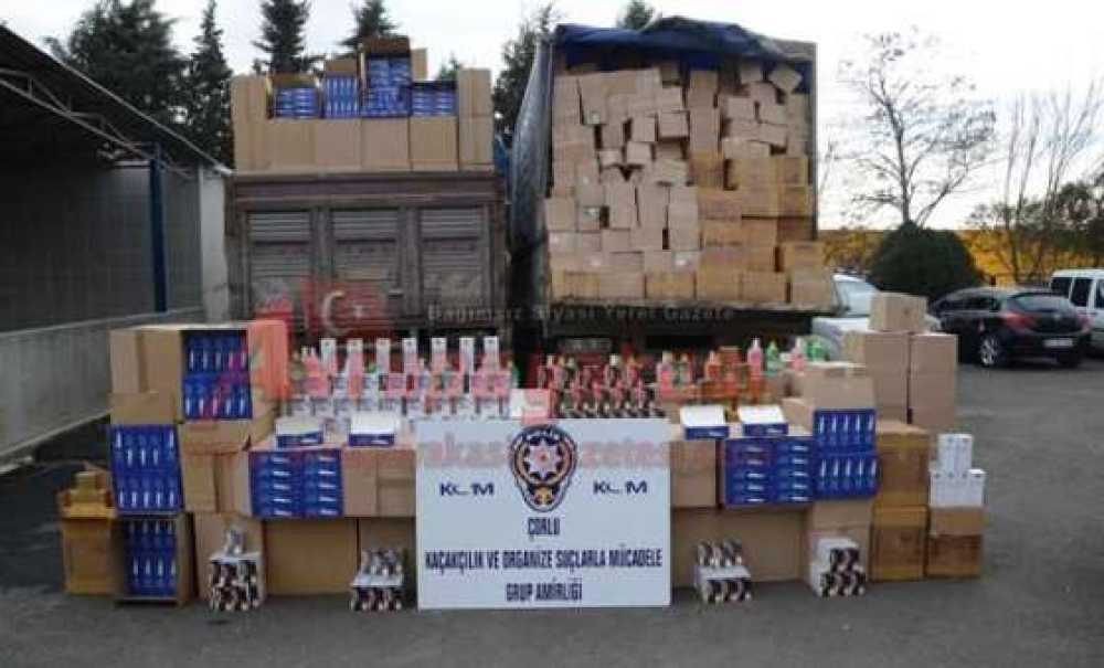 2 Kamyon Dolusu Kaçak Malzemelerin Şüphelileri Adliyeye Sevk Edildi