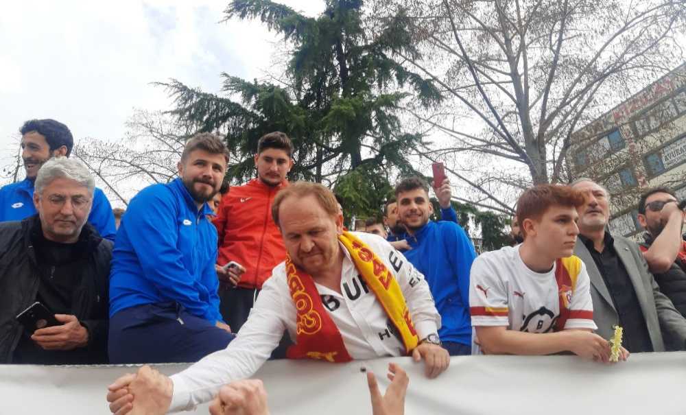 “Sevinçliyiz, Gururluyuz!”