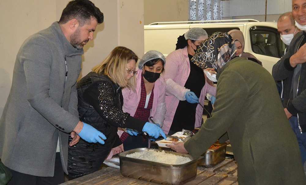 Ak Parti'den 1500 Kişilik İftar