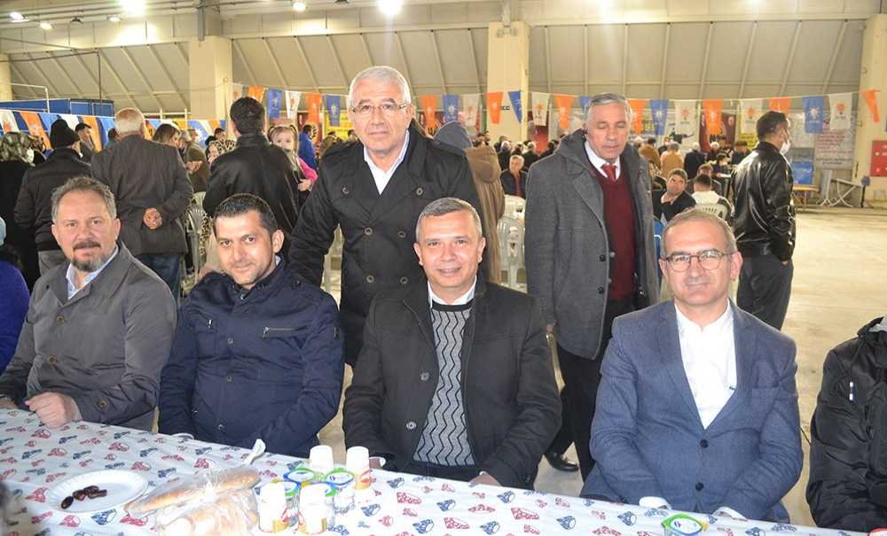 Ak Parti'den 1500 Kişilik İftar