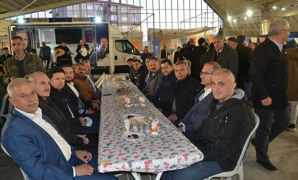 Ak Parti'den 1500 Kişilik İftar