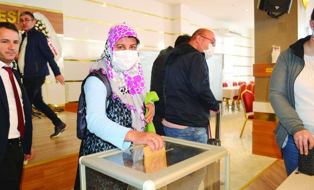 Belediye İşçileri Greve ‘Evet' Dedi