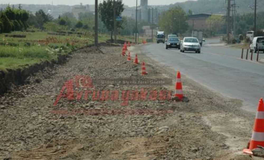 Sağlık Mahallesi Girişinde Yol Genişletme Çalışması