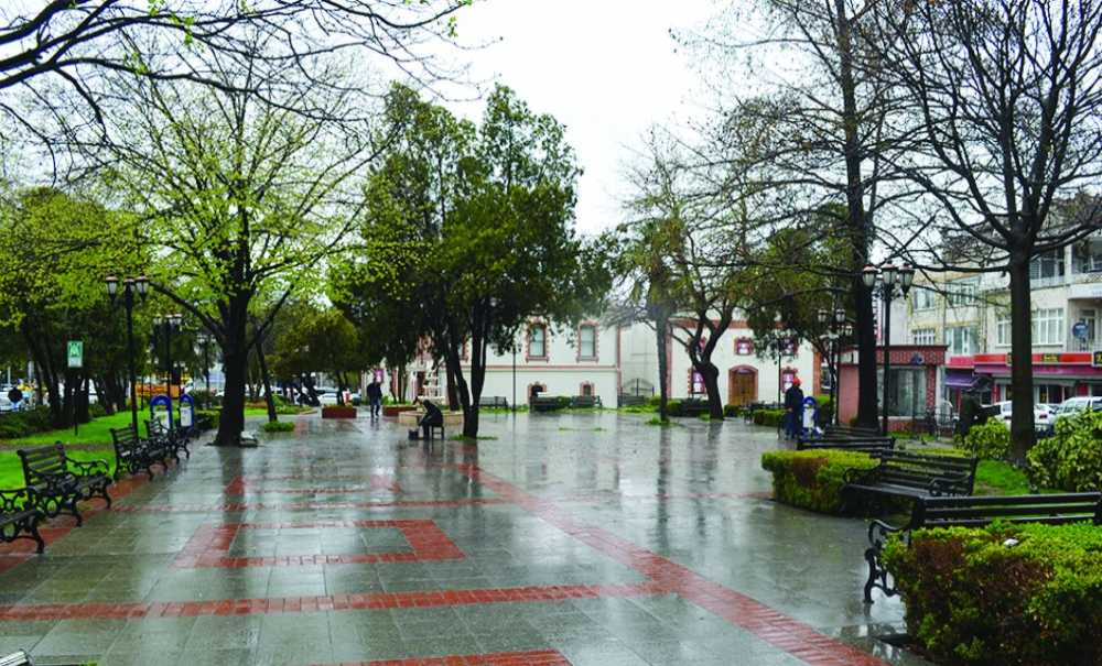Soğuk Havalar Nedeniyle Park Ve Meydanlar Boş Kaldı