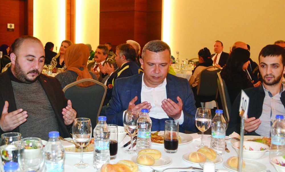 Şehit Yakınları Ve Gaziler İftar Programında Buluştu