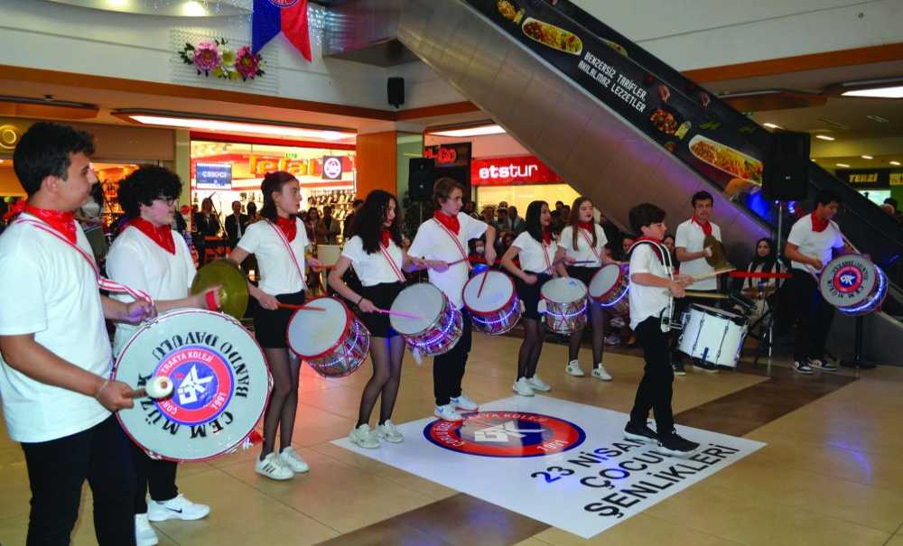 Trakya Koleji 23 Nisan Coşkusunu Doyasıya Yaşadı