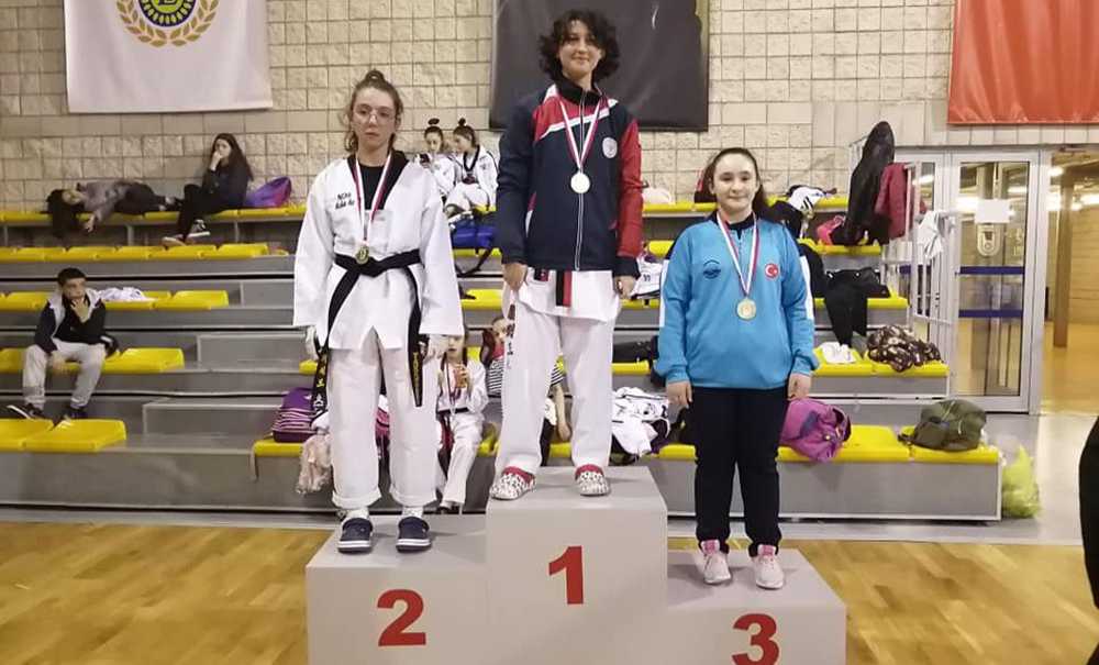 Tekvando Turnuvasında 3 Birincilik Aldılar