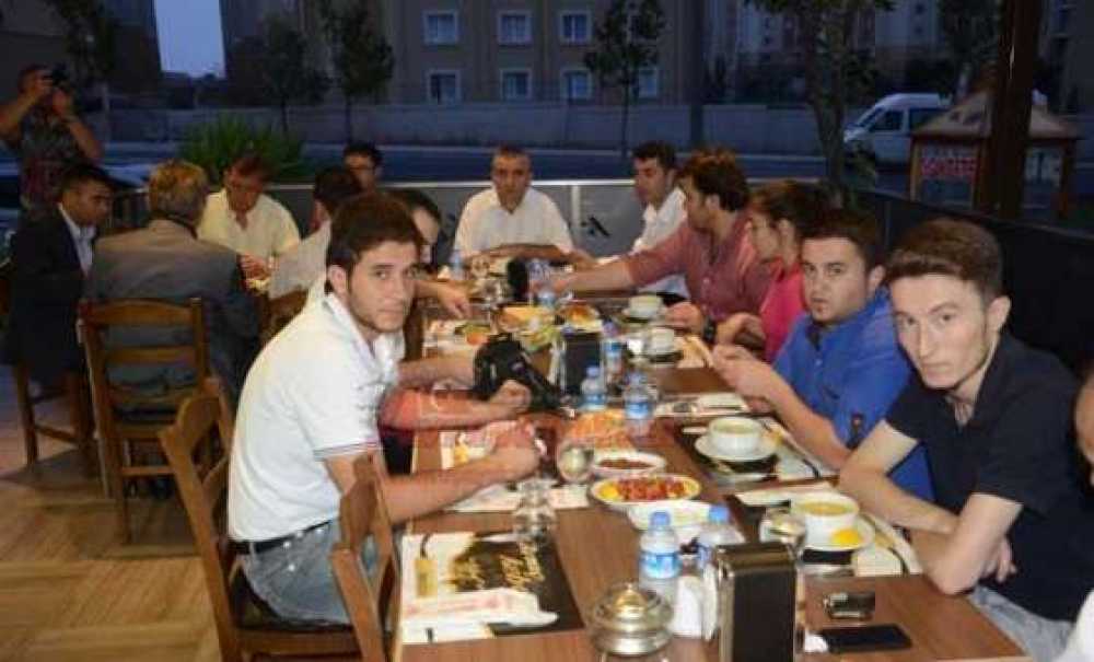 Çorlu Sinoplular Derneği`nden İftar Yemeği