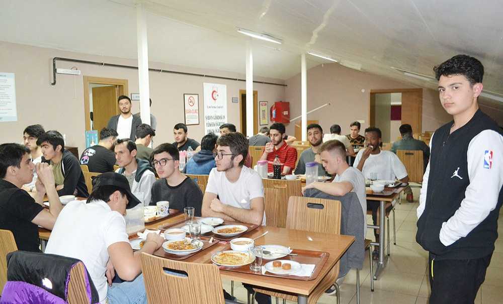 İlim Yayma Cemiyeti İftarda Buluştu