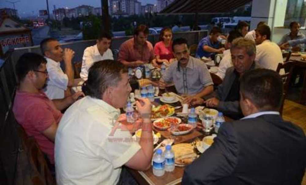 Çorlu Sinoplular Derneği`nden İftar Yemeği