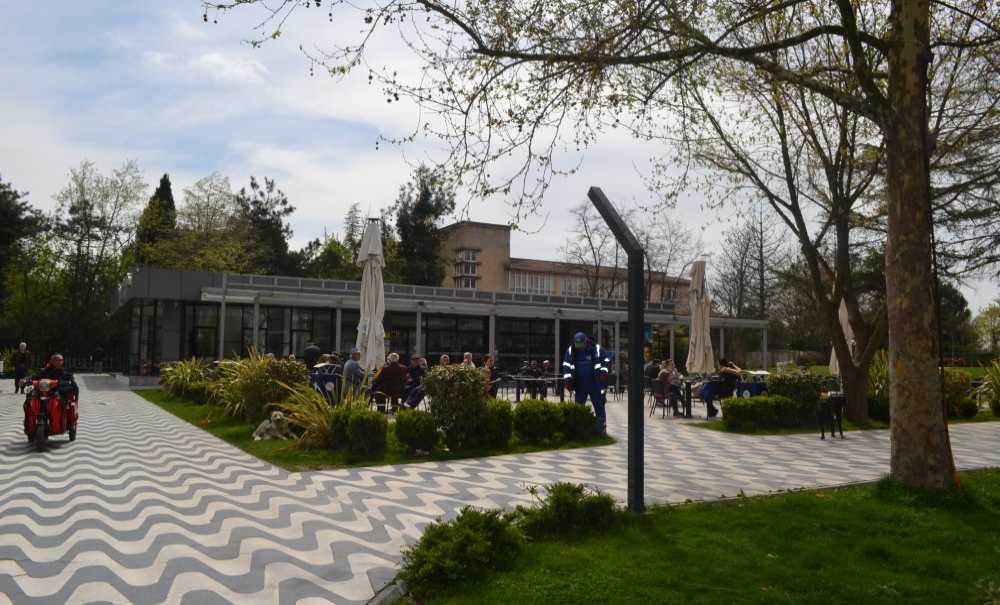 Belediye Kafeleri Kiraya Mı Veriliyor?