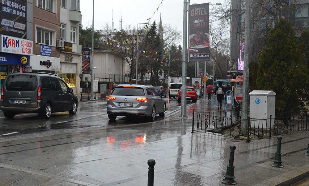 Çorlu'da Yetkililer Durakları Umursamıyor!