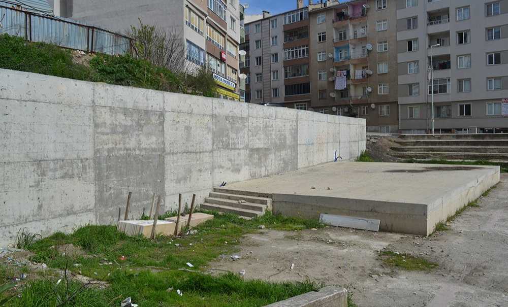 Amfi Tiyatro Yapılacağı Günü Bekliyor