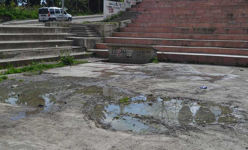 Amfi Tiyatro Yapılacağı Günü Bekliyor