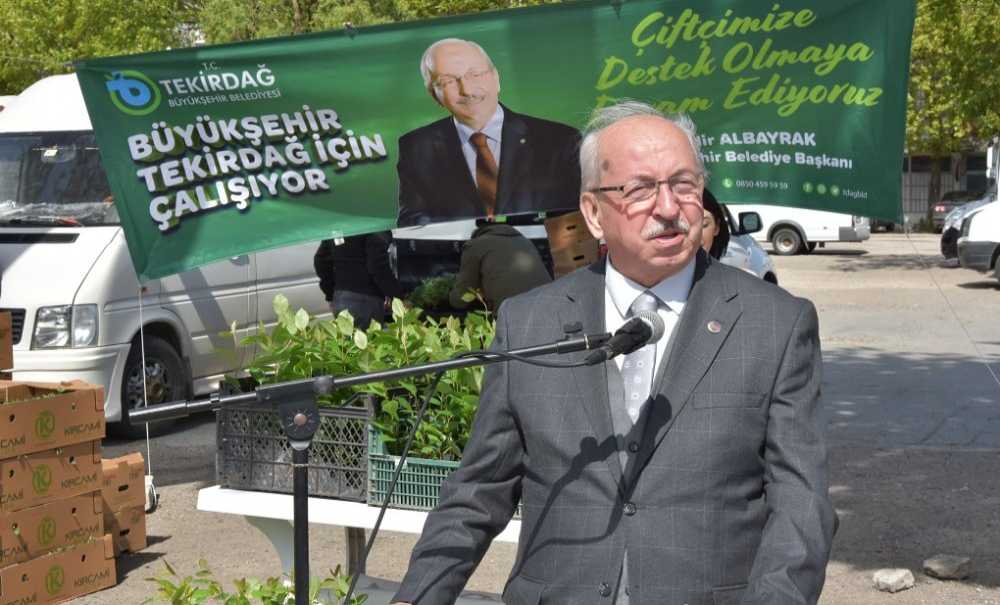 Büyükşehir Çiftçiye Desteğini Sürdürüyor