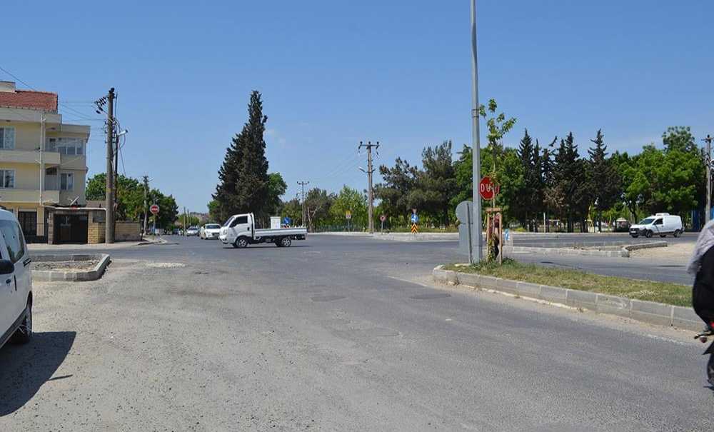 İsmet Paşa Bulvarı Hizmet Bekliyor