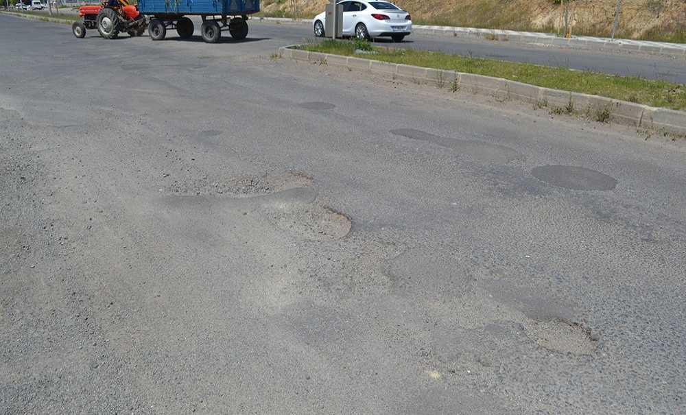 İsmet Paşa Bulvarı Hizmet Bekliyor