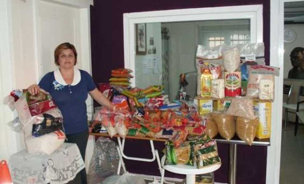 Mahalleliden Aşevine Erzak Yardımı