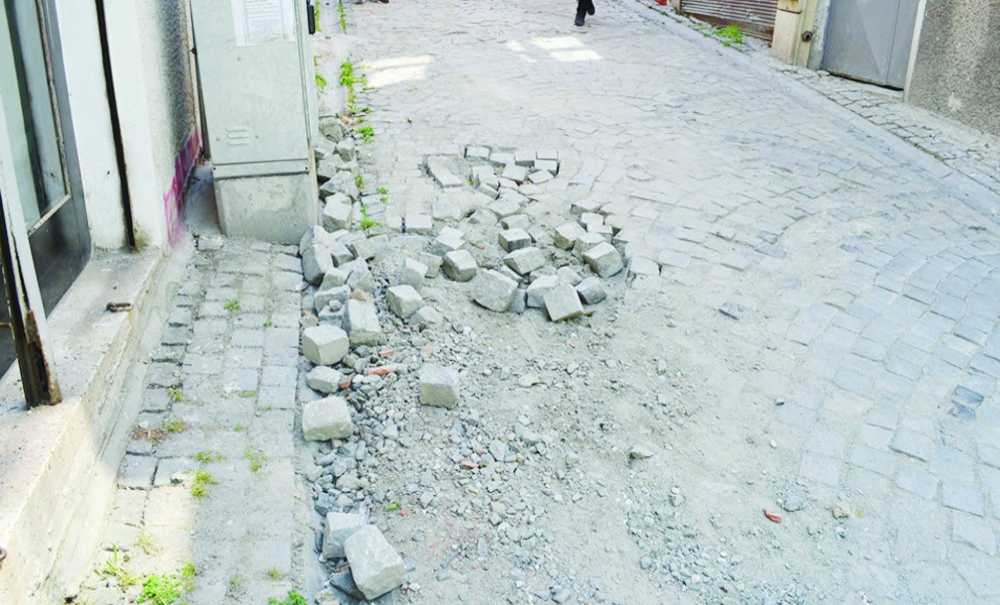 Kazılan Yerlerin Tamiratı Bir Türlü Yapılmıyor!