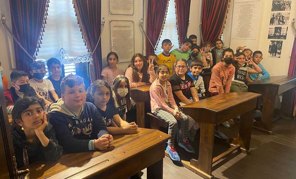 Ergene Atatürk Evi Öğrencileri Ağırlıyor