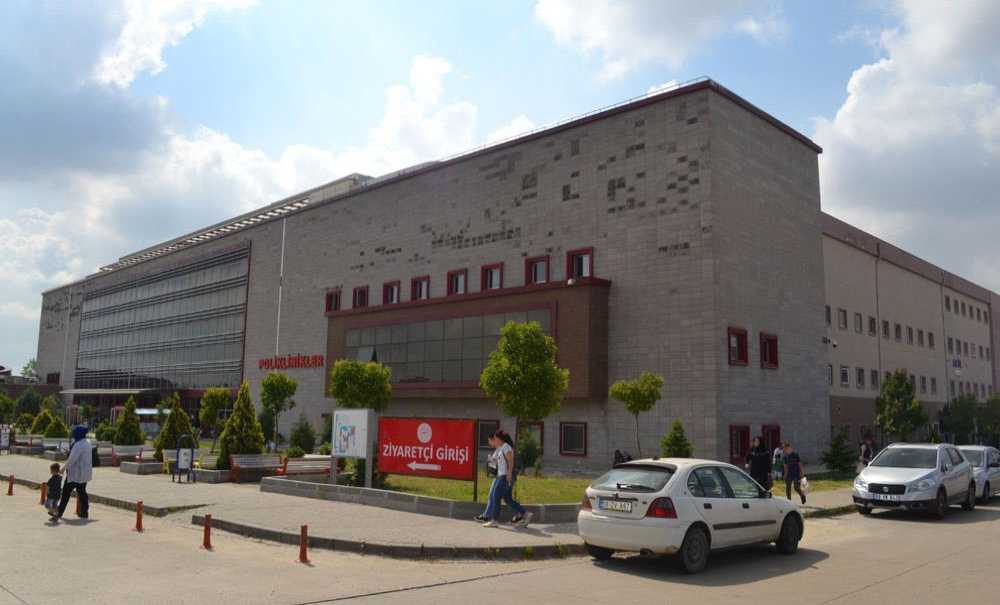 “10 Yoğun Bakım, 7 Entübe Hastamız Var”