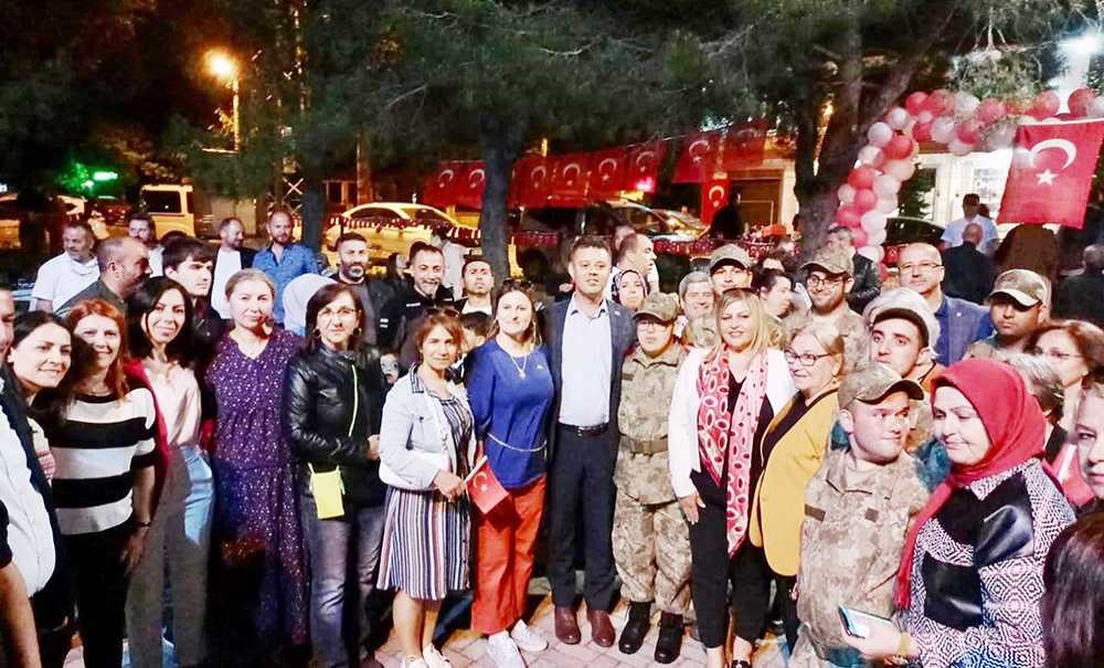 Asker Kınasında Duygu Dolu Anlar Yaşandı