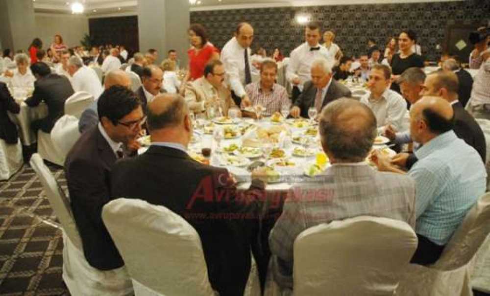 Şahinler Holding`den İftar Yemeği