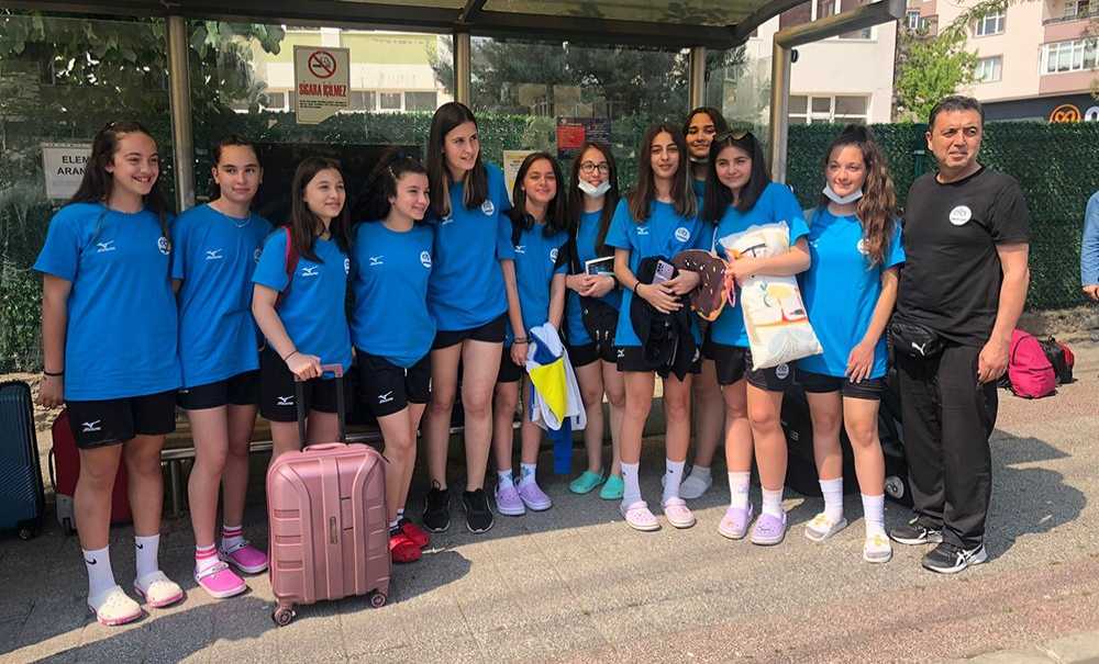 Çbsk Midi Voleybol Takımı Türkiye Şampiyonasında