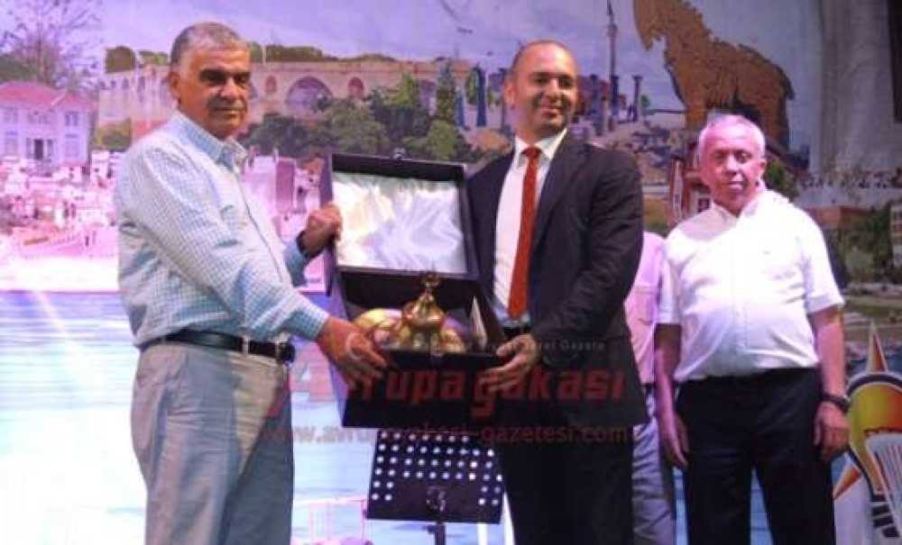 Ak Parti'den Yeni Ilçede İftar