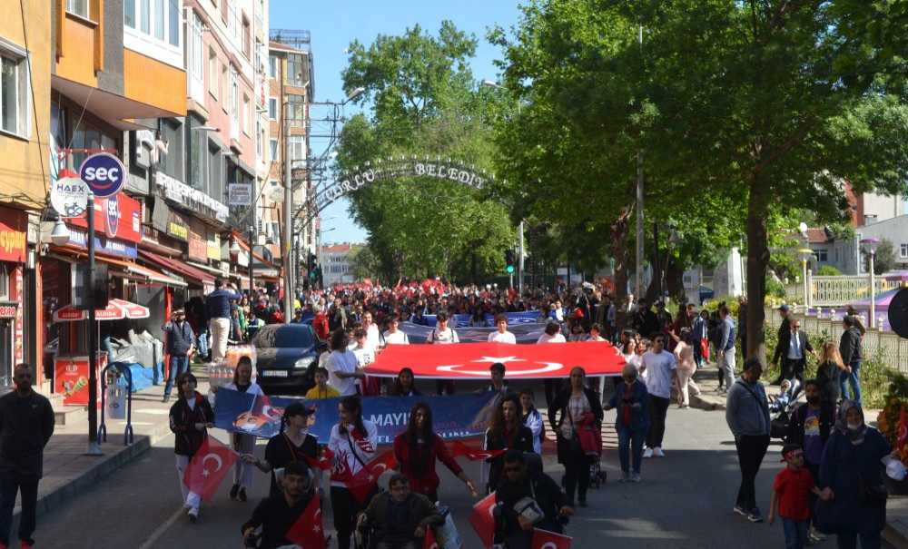 19 Mayıs Çorlu'da Coşku İle Kutlandı