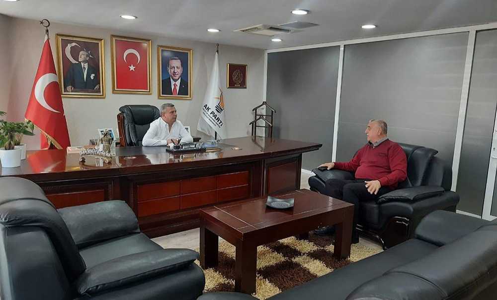 Ak Parti Vatandaşın Talep Ve Sorunlarını Dinliyor