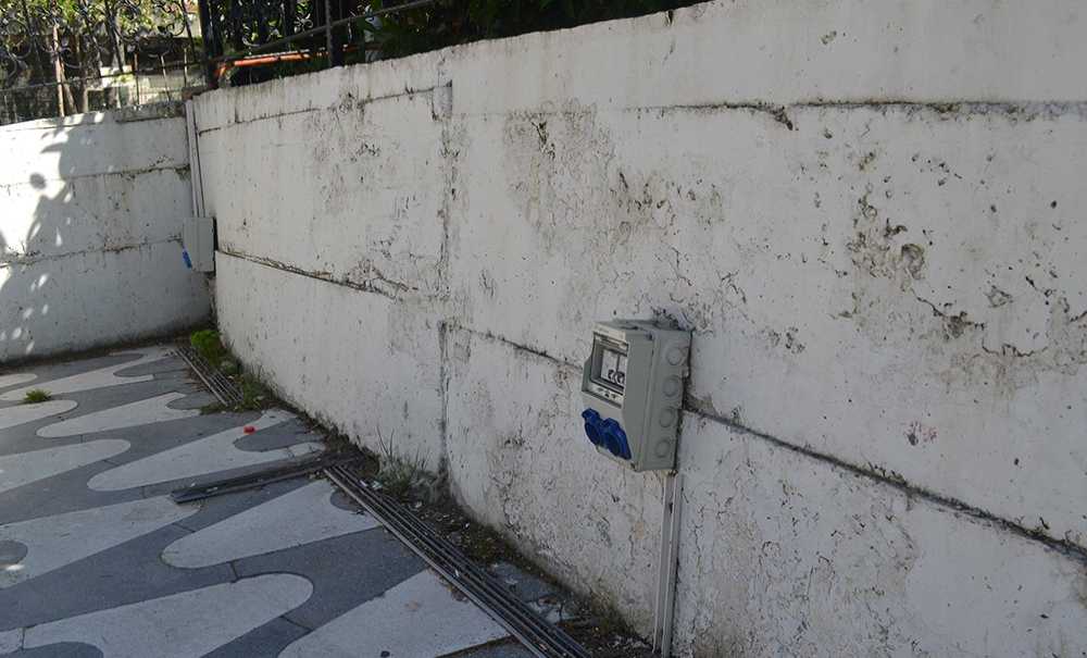 Açıkta Duran Elektrik Panoları Vatandaşı Korkutuyor