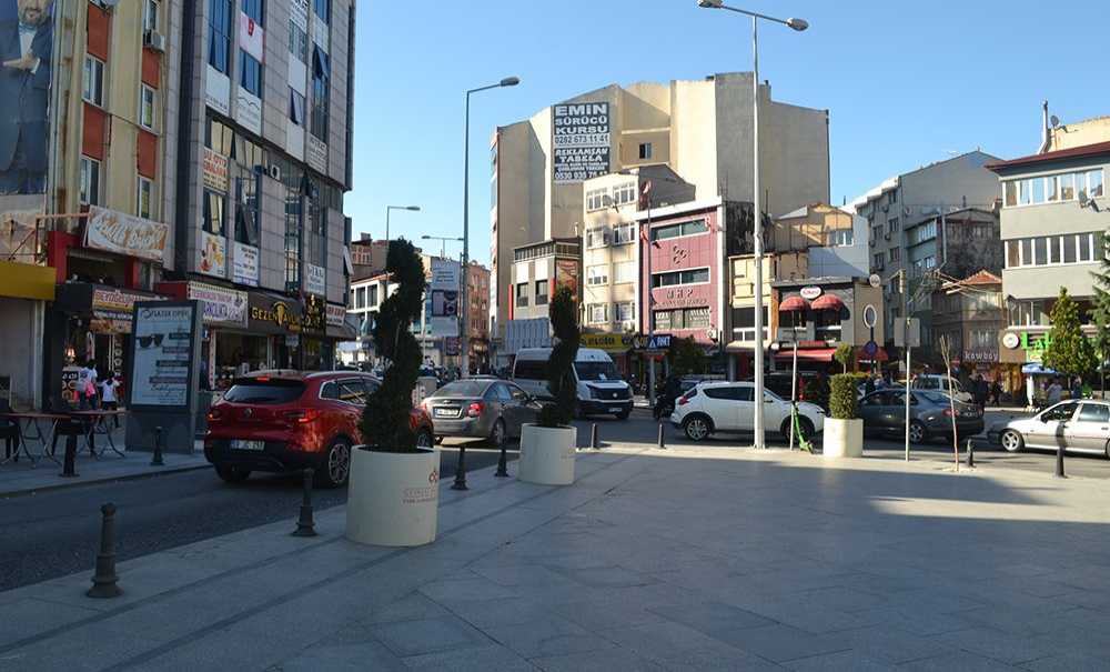 Trafik Keşmekeşliğini Umursayan Yok!