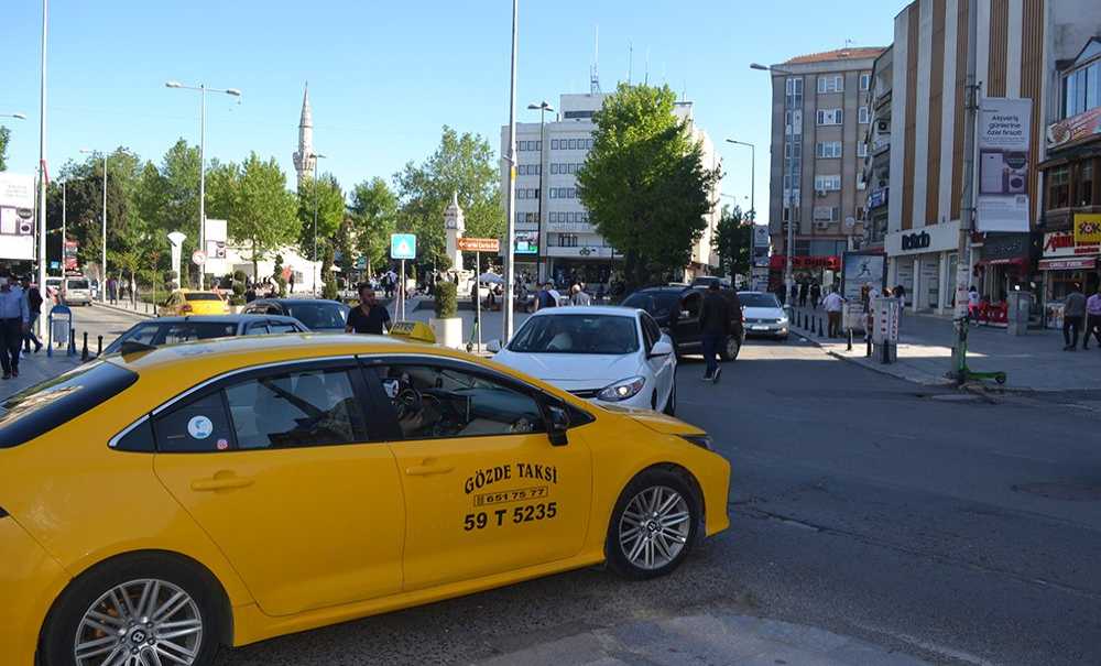 Trafik Keşmekeşliğini Umursayan Yok!