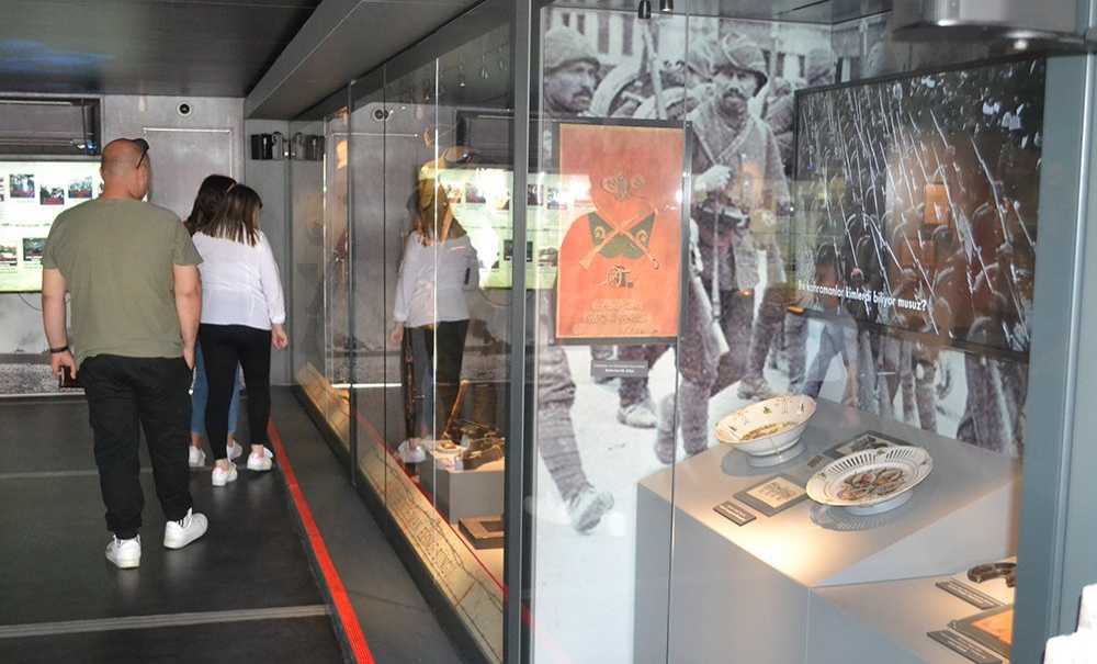 Gezici Çanakkale Mobil Müzesi Çorlu'da