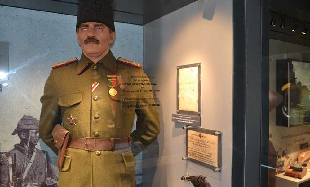 Gezici Çanakkale Mobil Müzesi Çorlu'da