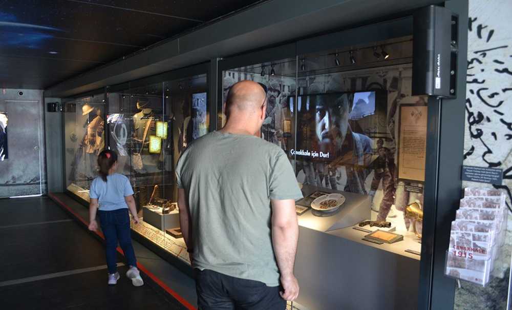 Gezici Çanakkale Mobil Müzesi Çorlu'da