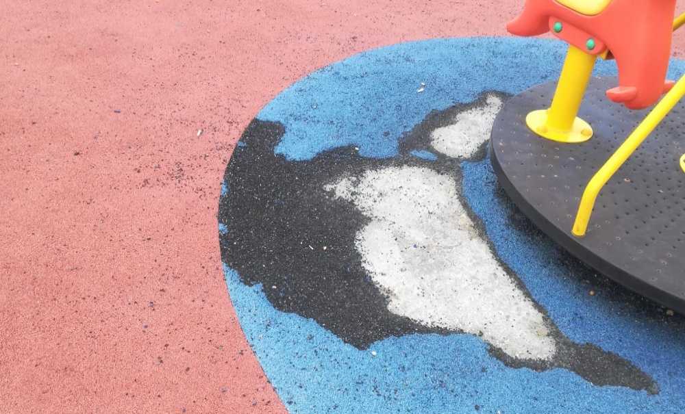 Şehir Eşkıyaları Parklara Zarar Veriyor