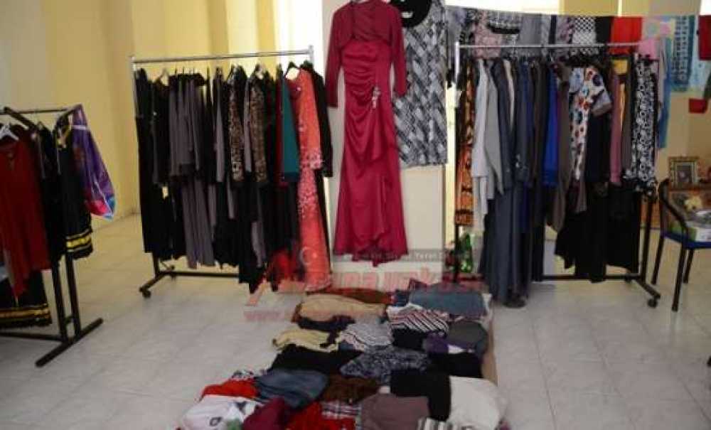 Reşadiye Mahallesi'nin Ak Partili Kadınlarından Hayır Çarşısı