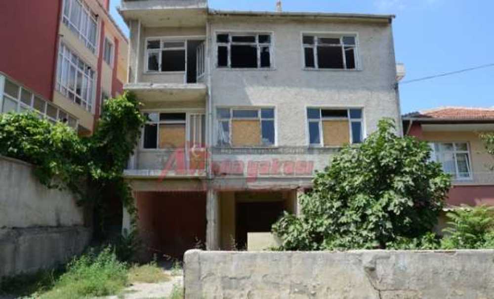 Madde Bağımlıları Yol Kesip Haraç İstiyor