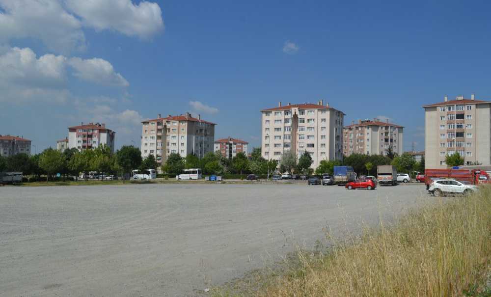 Pazarın Etrafında Keşmekeşlik Yaşanıyor