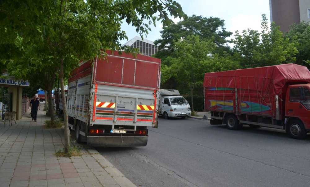 Pazarın Etrafında Keşmekeşlik Yaşanıyor