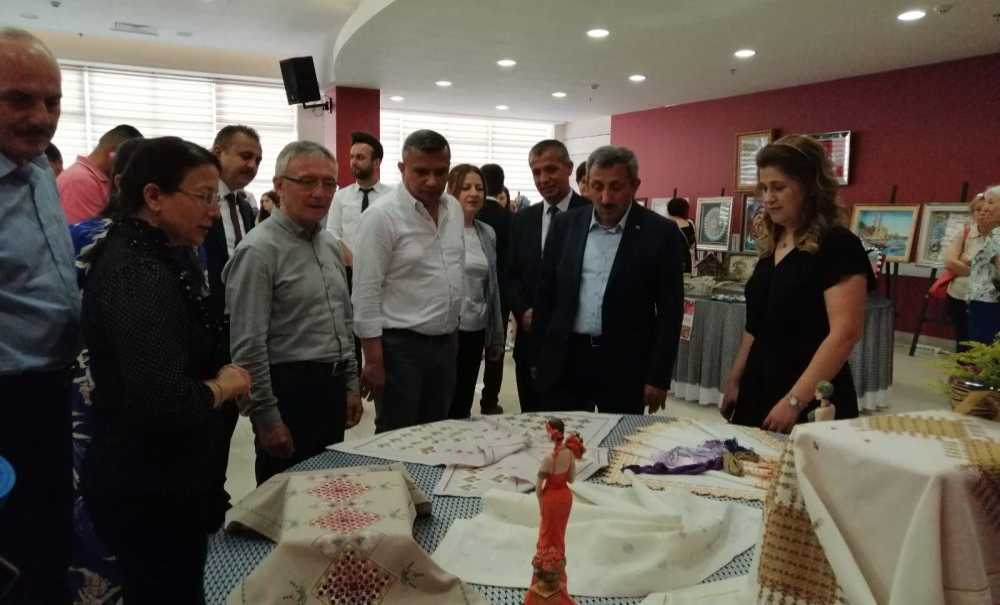 Yıl Sonu Sergisinde Bine Yakın Ürün Sergilendi